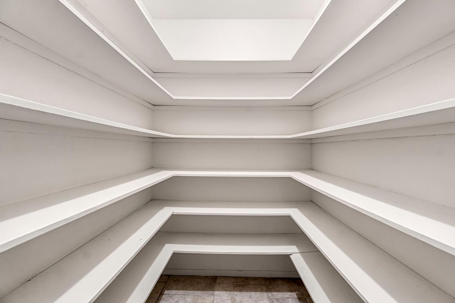 14721 E Tulare Ave, Sanger, CA 93657