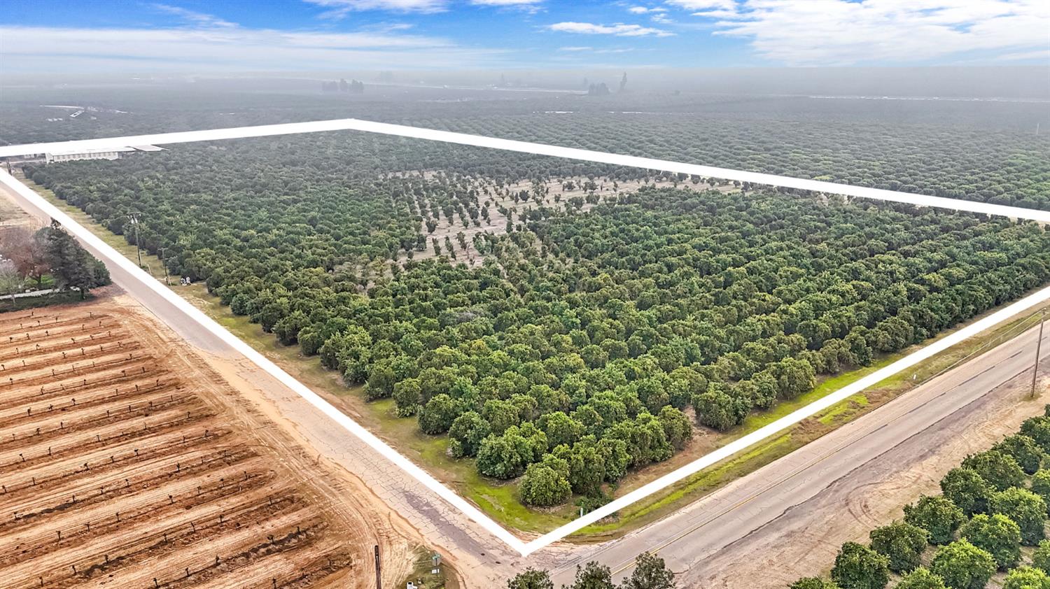 14721 E Tulare Ave, Sanger, CA 93657