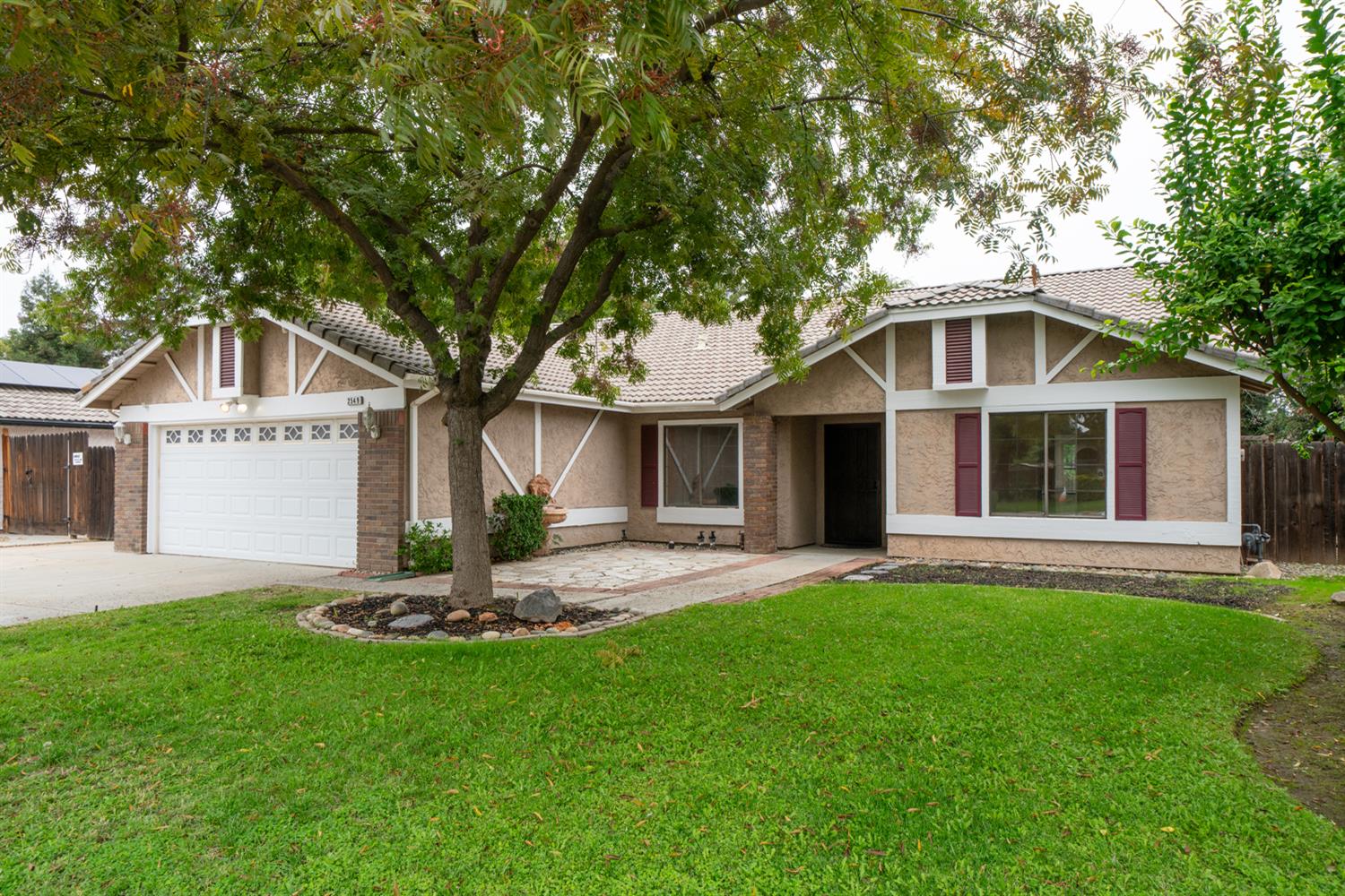 2549 Purvis Ave, Clovis, CA 93611