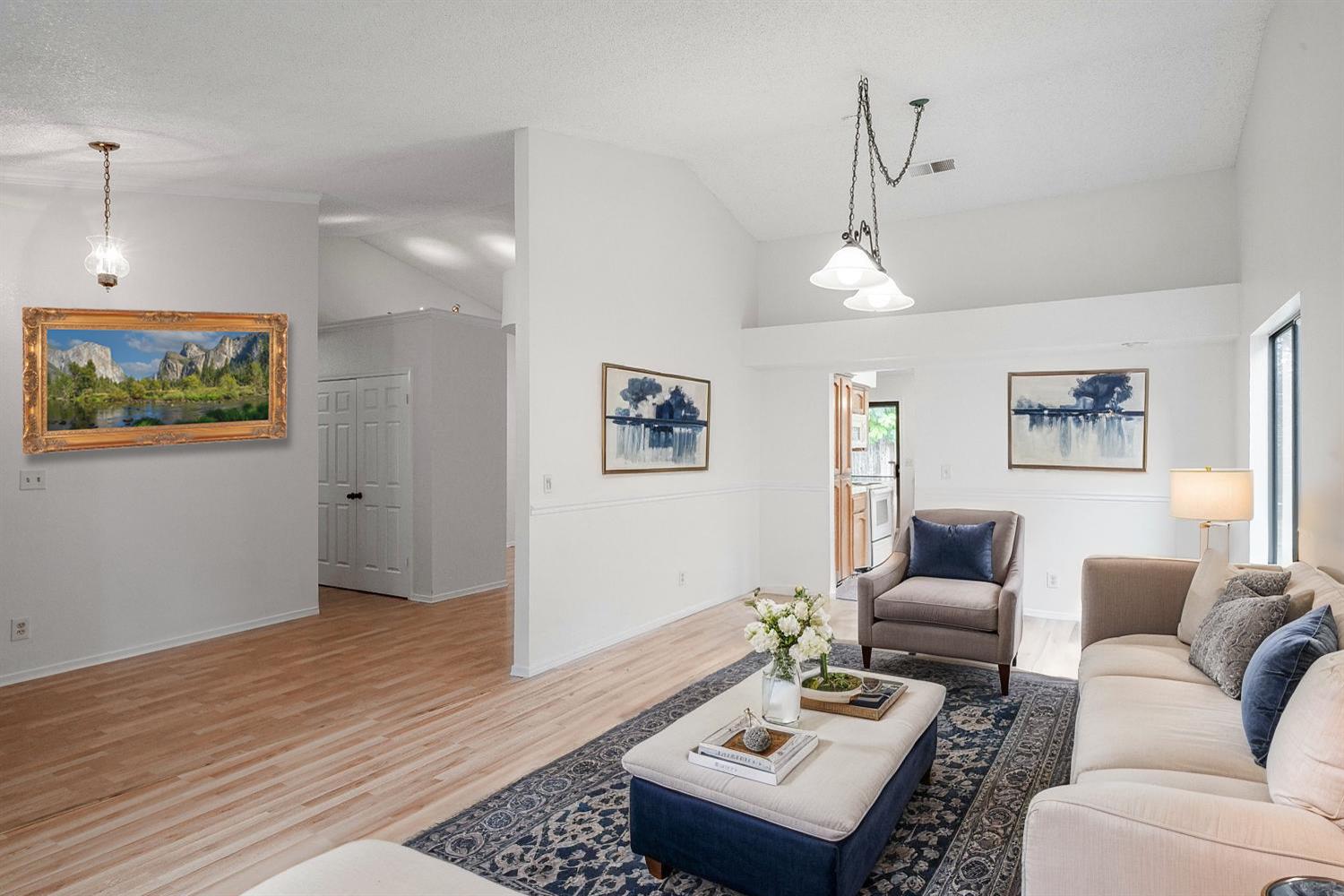 2549 Purvis Ave, Clovis, CA 93611