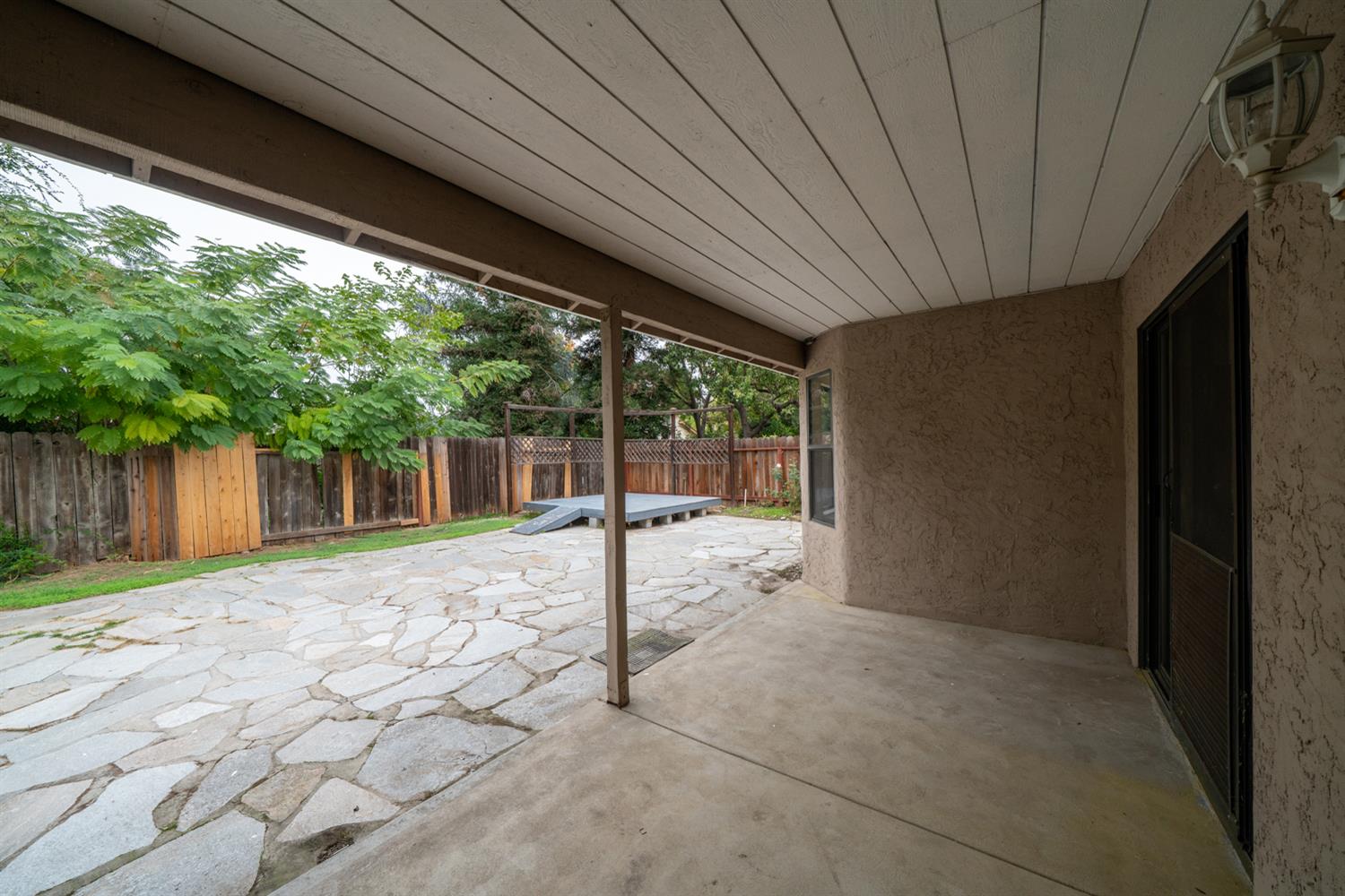 2549 Purvis Ave, Clovis, CA 93611