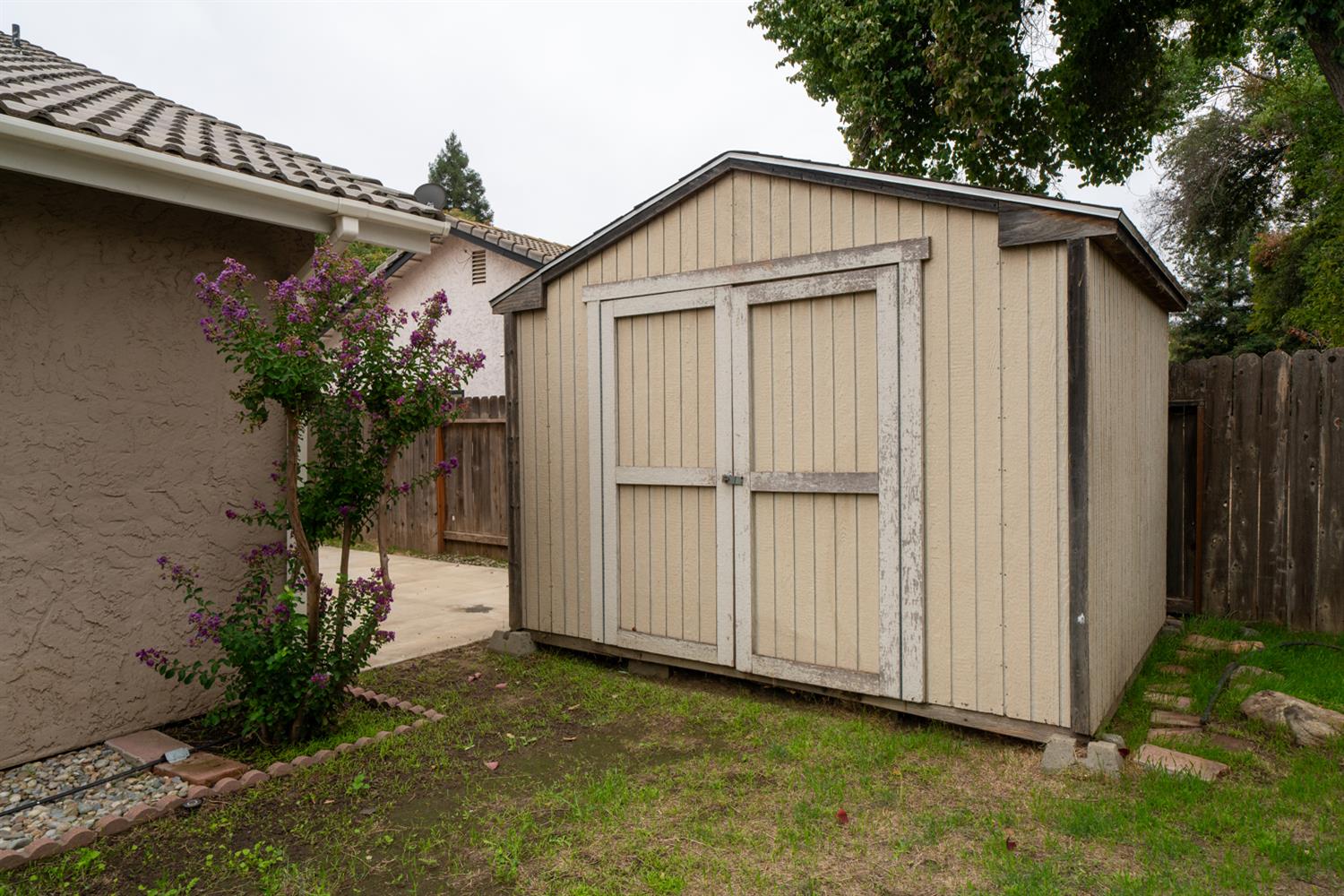 2549 Purvis Ave, Clovis, CA 93611