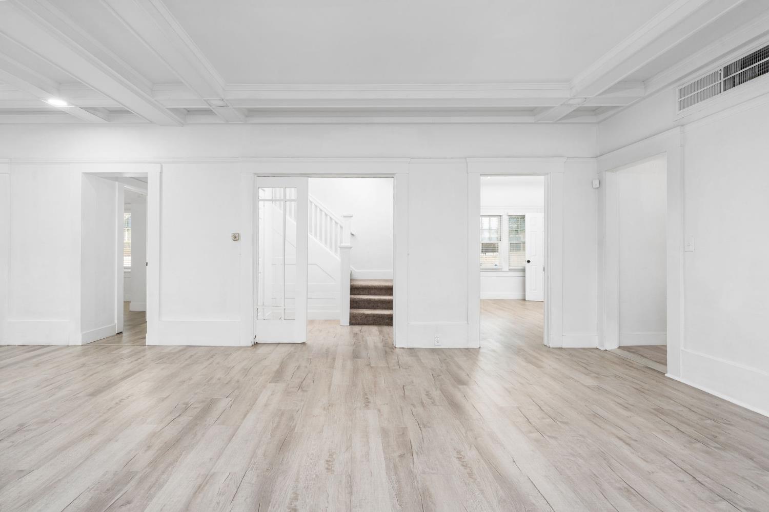 3124 E Madison Ave, Fresno, CA 93702