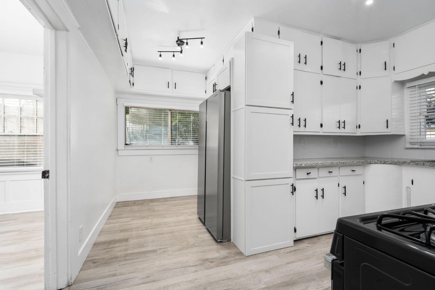 3124 E Madison Ave, Fresno, CA 93702