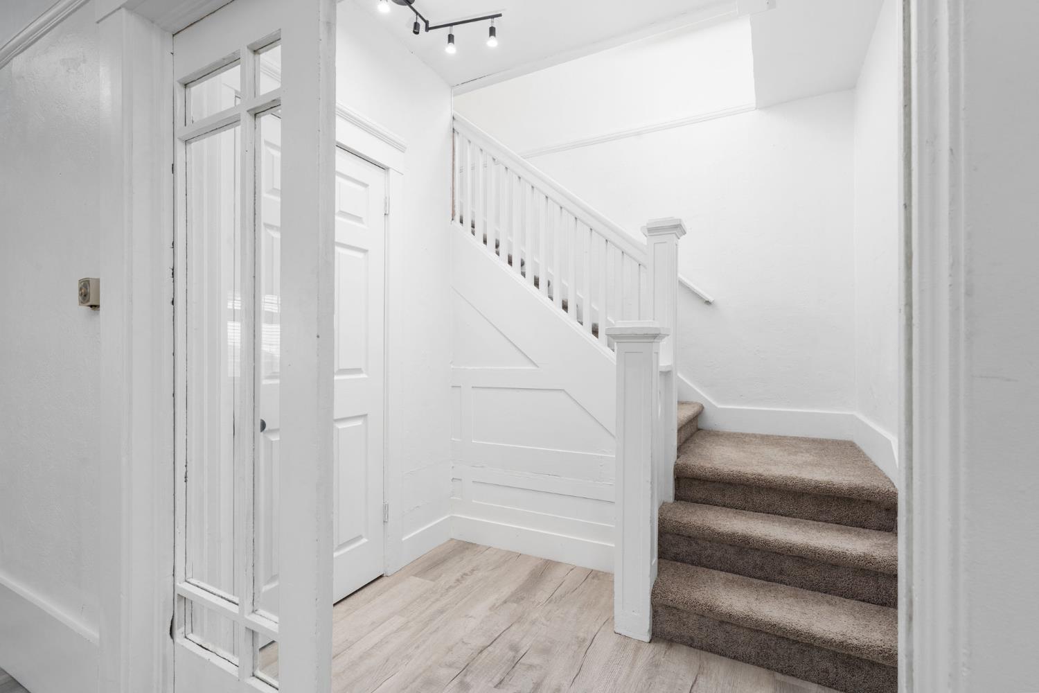 3124 E Madison Ave, Fresno, CA 93702