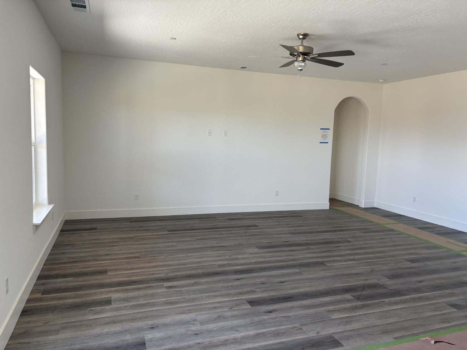 1207 Via Valencia, Madera, CA 93637