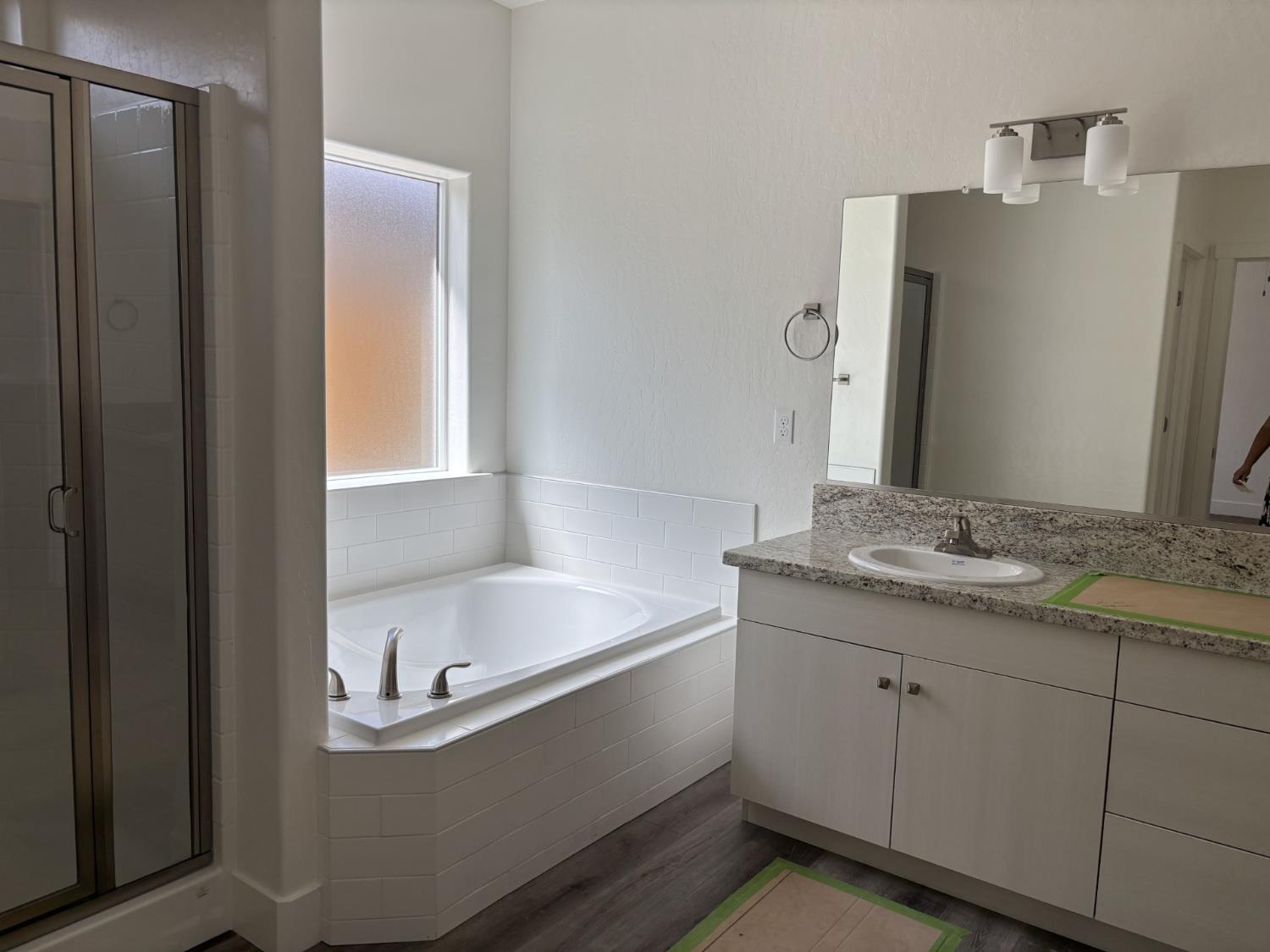 1207 Via Valencia, Madera, CA 93637