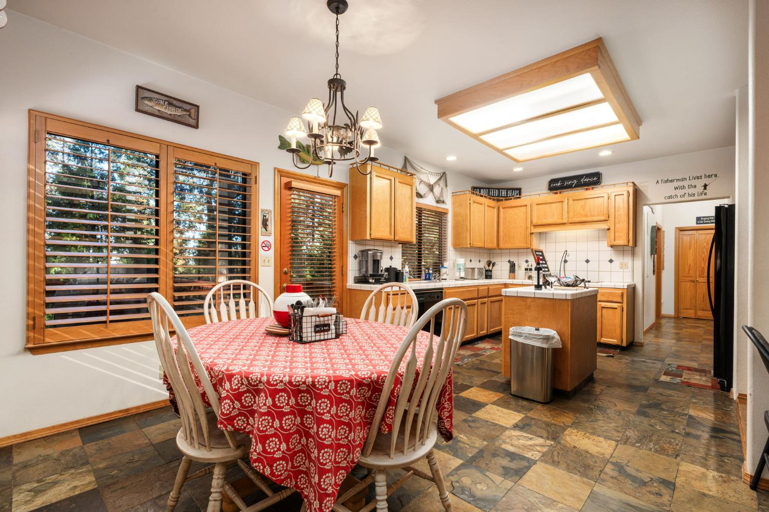 41811 Gray Rock Rd, Shaver Lake, CA 93664