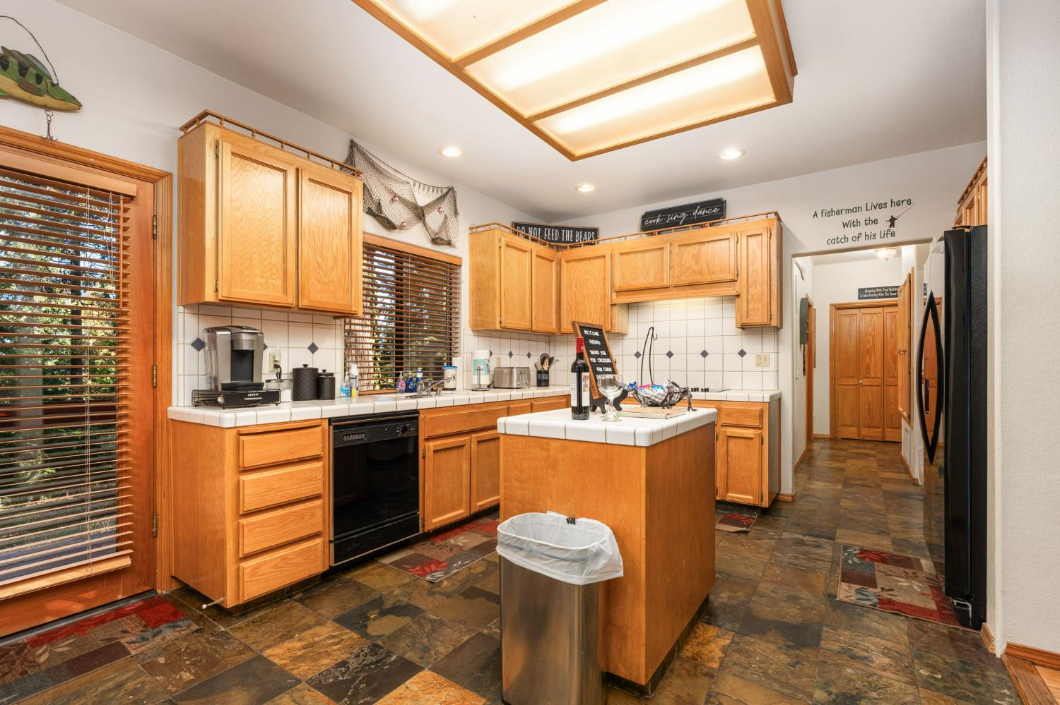 41811 Gray Rock Rd, Shaver Lake, CA 93664