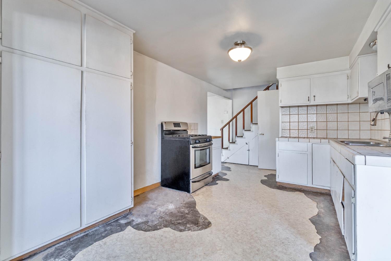 5132 E Washington Ave, Fresno, CA 93727