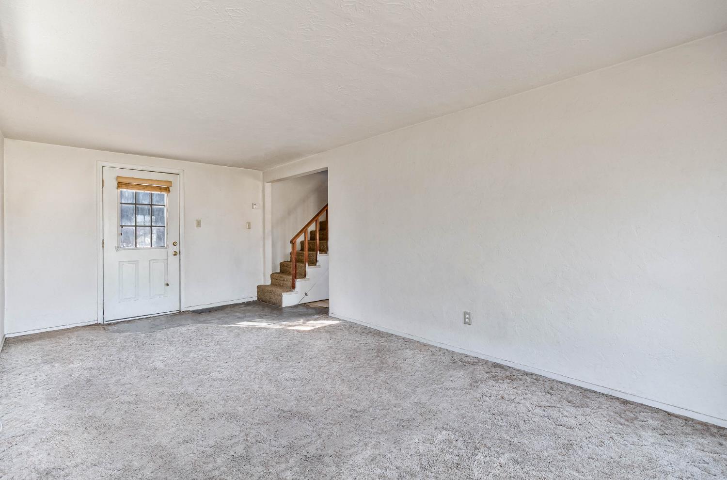 5132 E Washington Ave, Fresno, CA 93727