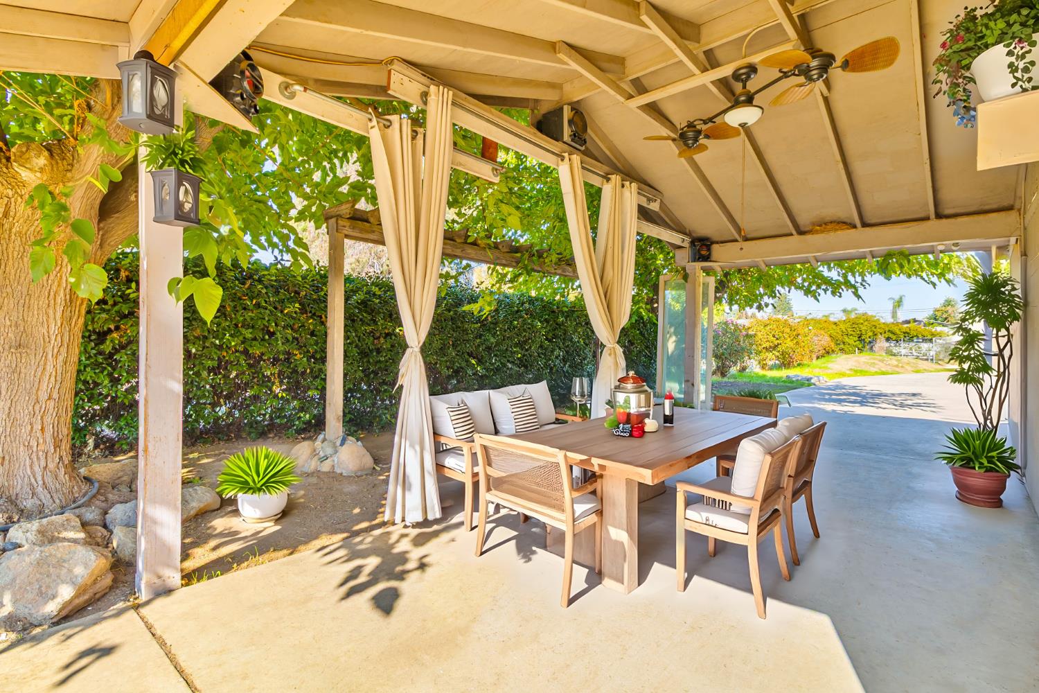 5132 E Washington Ave, Fresno, CA 93727