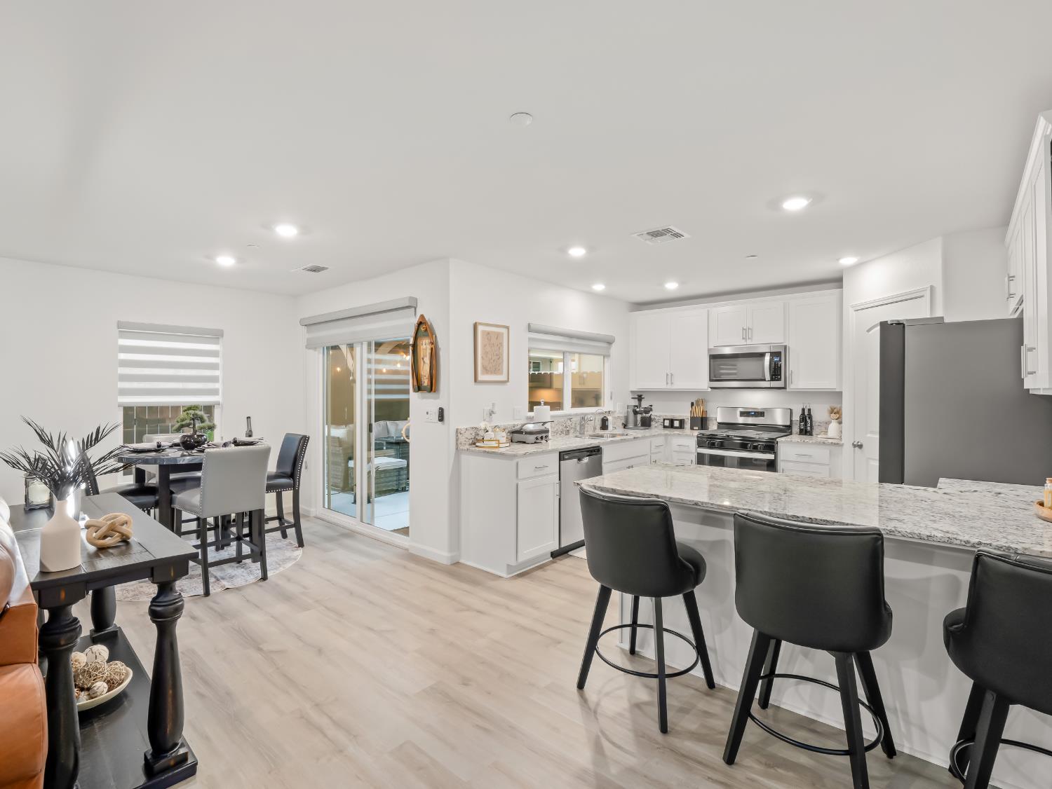 6656 E Washington Ave, Fresno, CA 93727