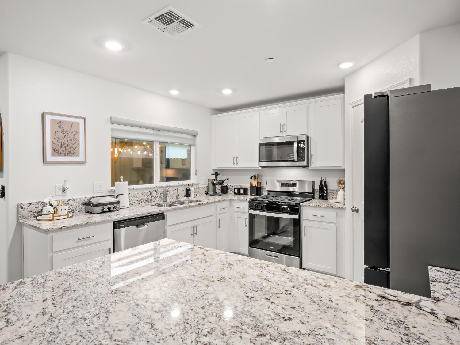 6656 E Washington Ave, Fresno, CA 93727