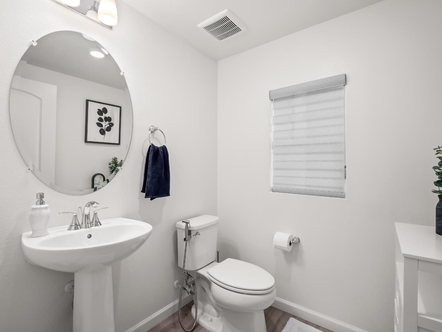 6656 E Washington Ave, Fresno, CA 93727