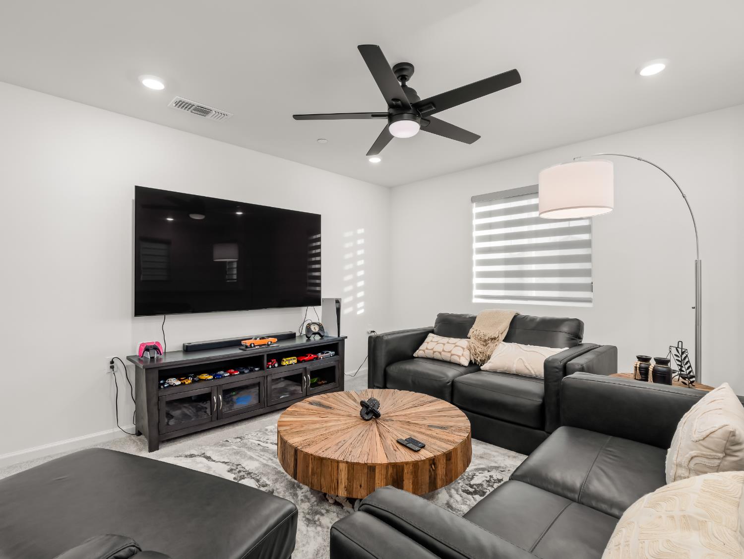 6656 E Washington Ave, Fresno, CA 93727