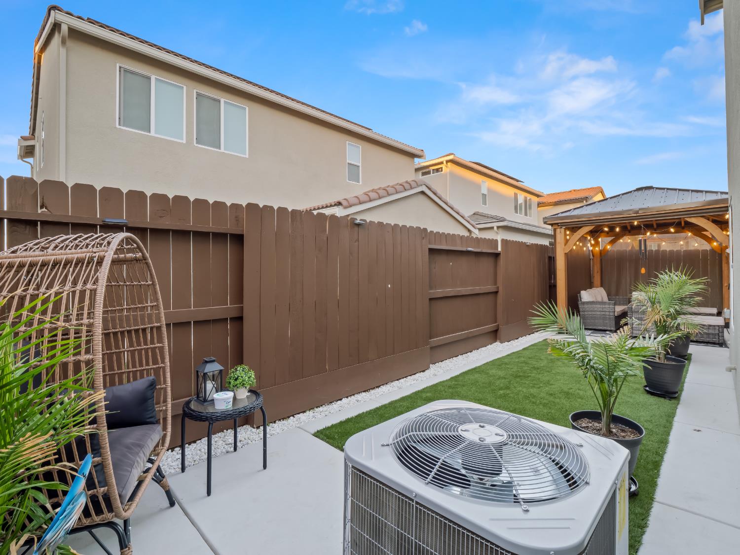 6656 E Washington Ave, Fresno, CA 93727