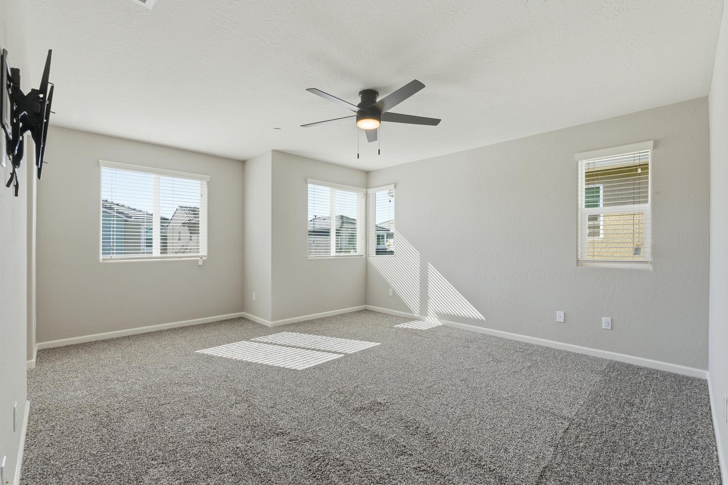 1107 Significant Way, Madera, CA 93636