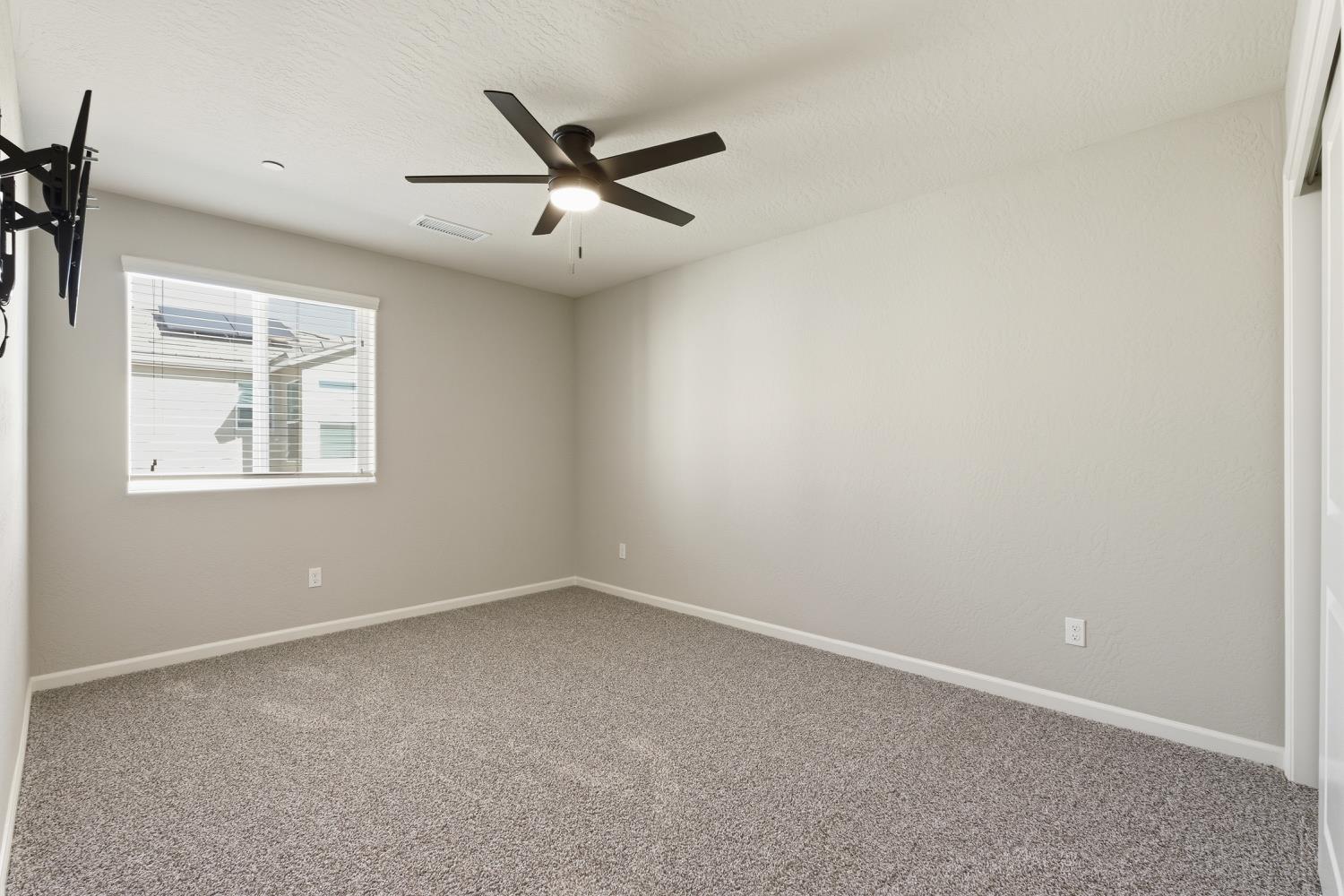 1107 Significant Way, Madera, CA 93636