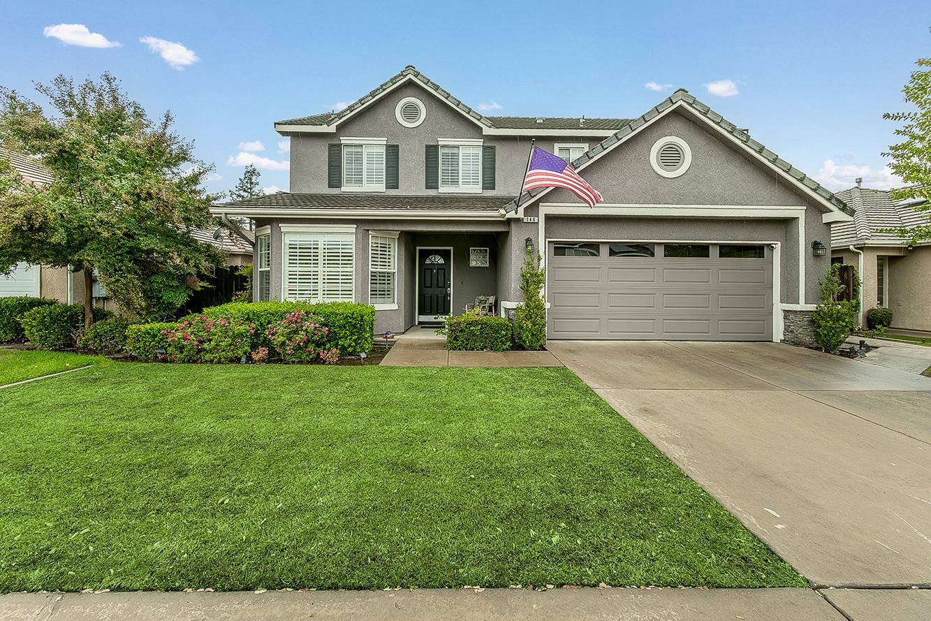 140 N Gayle Ave, Clovis, CA 93611