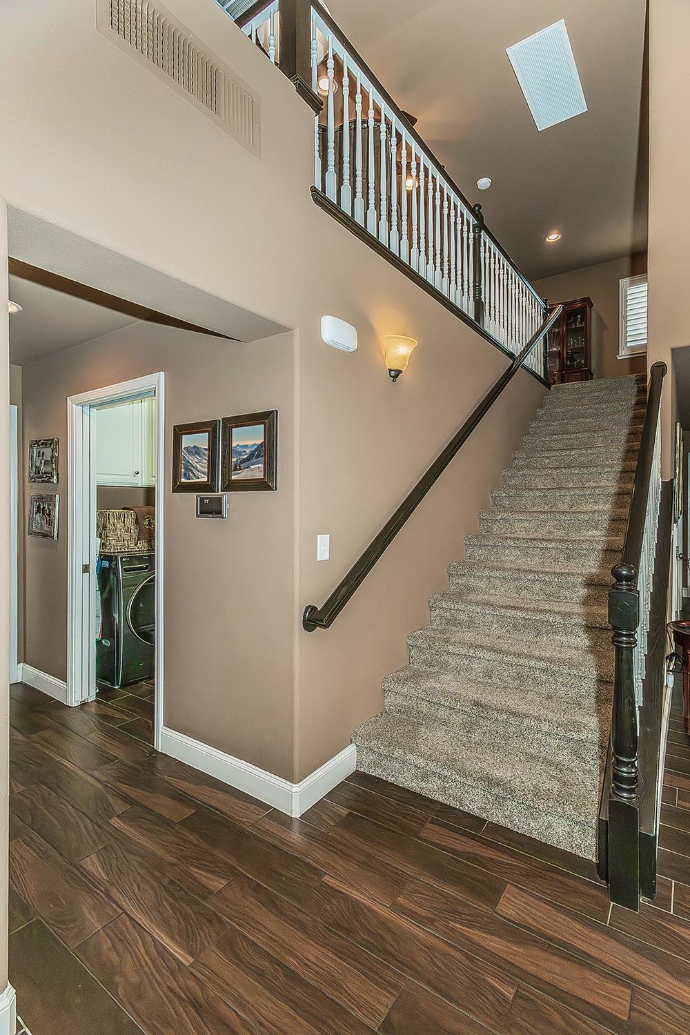 140 N Gayle Ave, Clovis, CA 93611