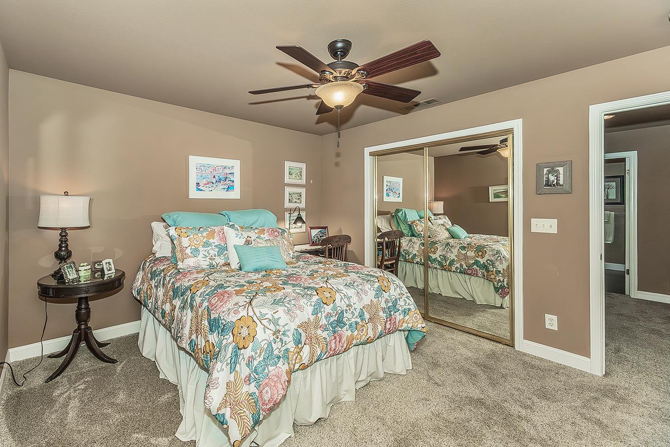 140 N Gayle Ave, Clovis, CA 93611