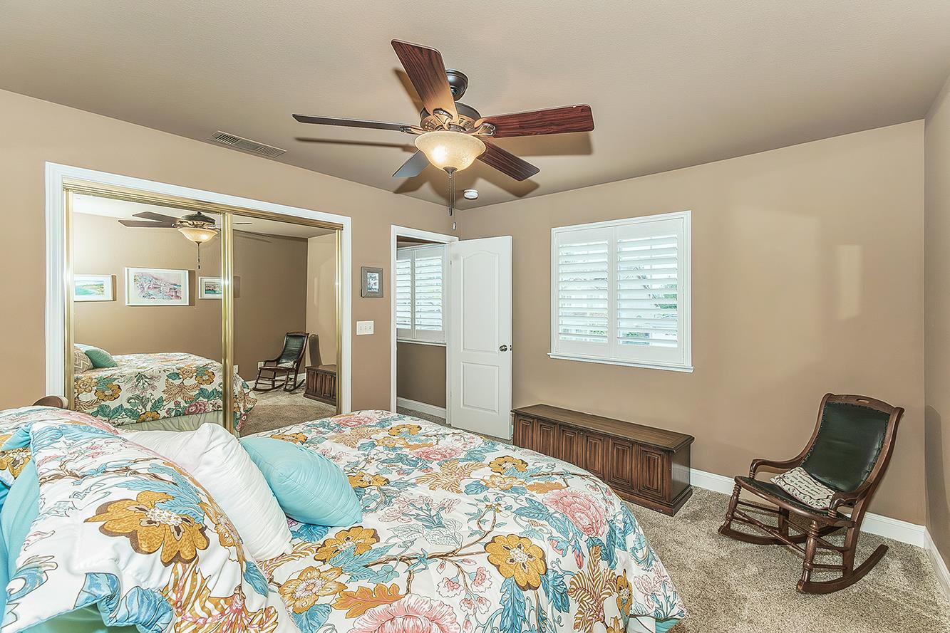 140 N Gayle Ave, Clovis, CA 93611