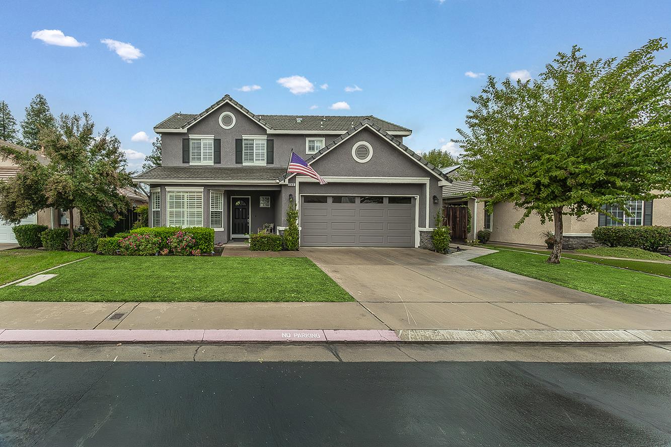 140 N Gayle Ave, Clovis, CA 93611