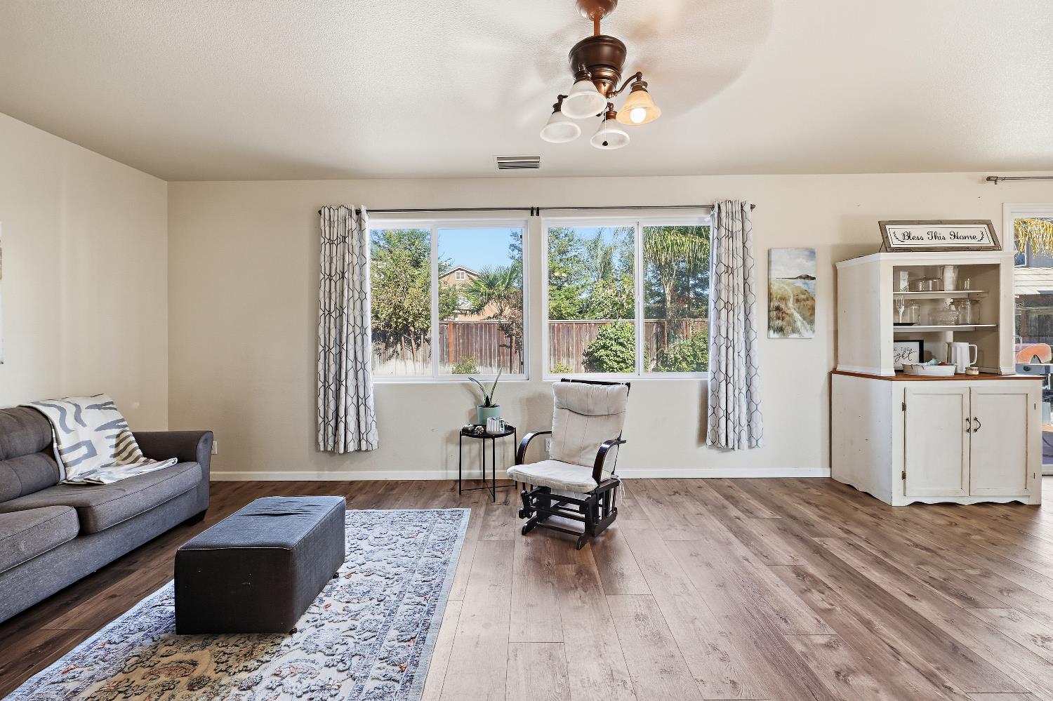 510 Parkridge Dr, Chowchilla, CA 93610