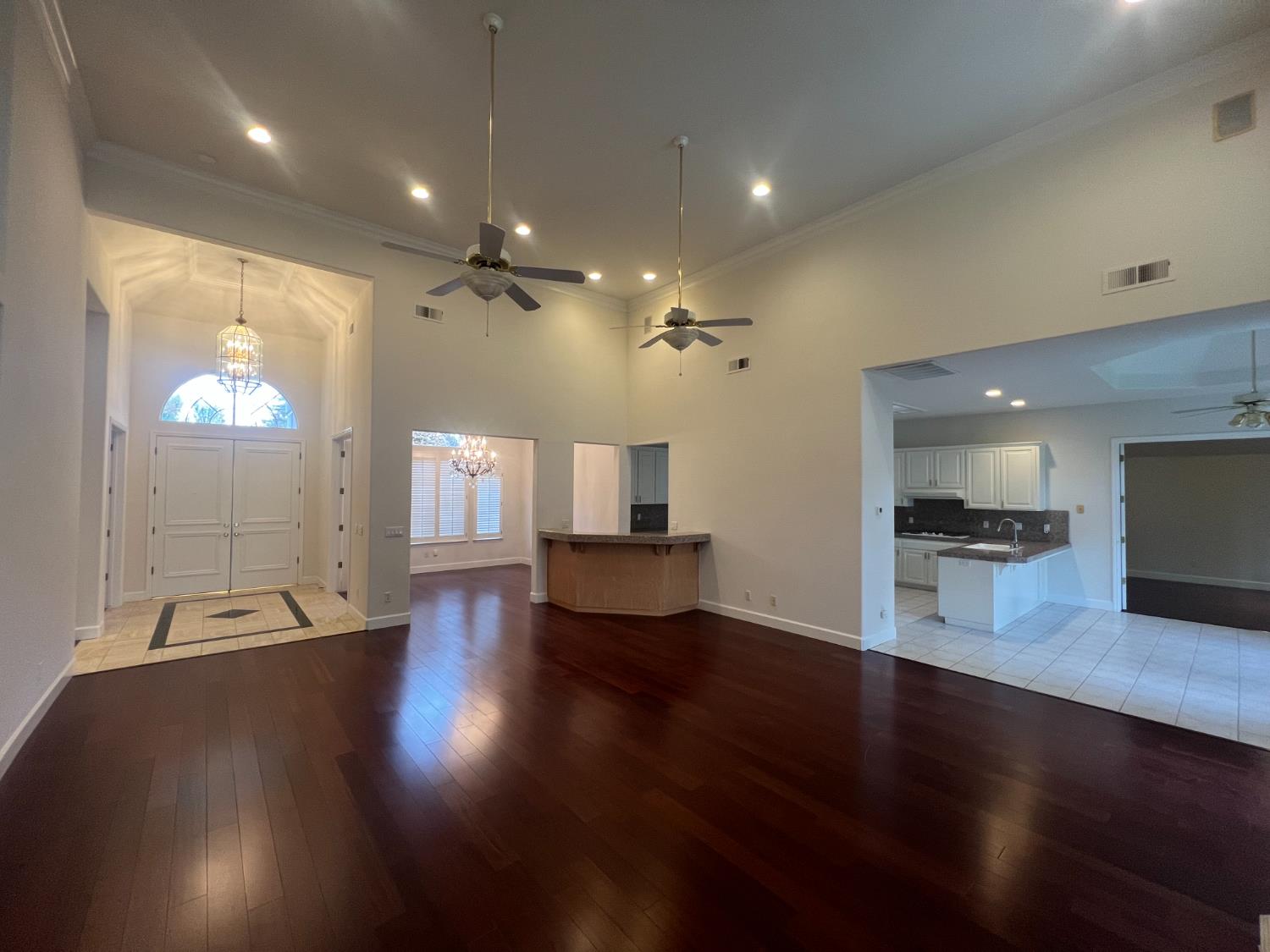 2563 W Fir Ave, Fresno, CA 93711