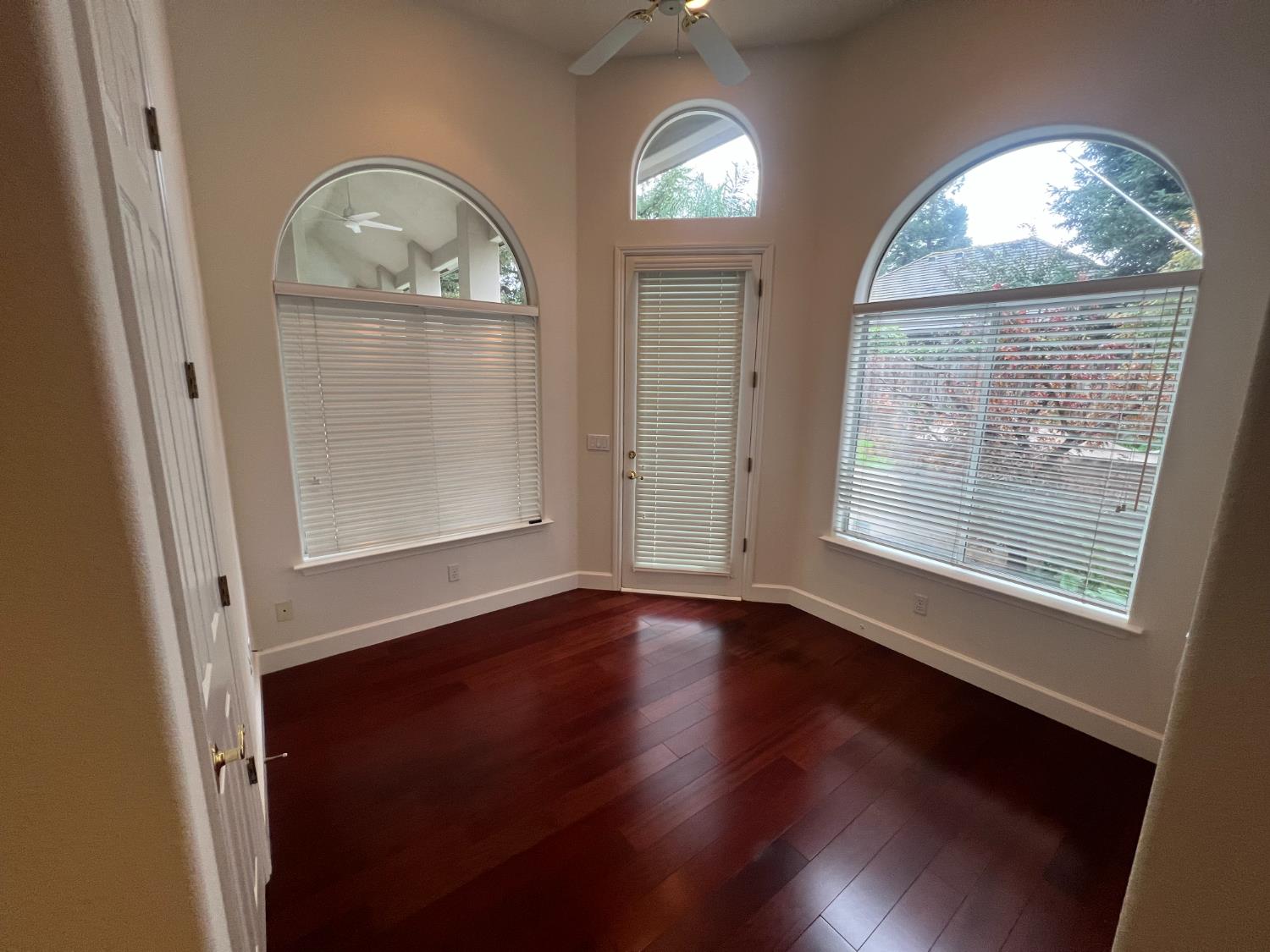 2563 W Fir Ave, Fresno, CA 93711