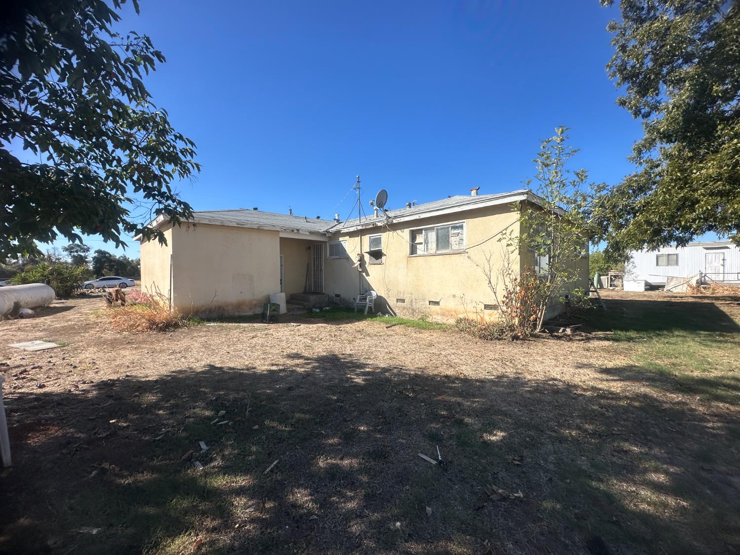 19760 E American Ave, Reedley, CA 93654