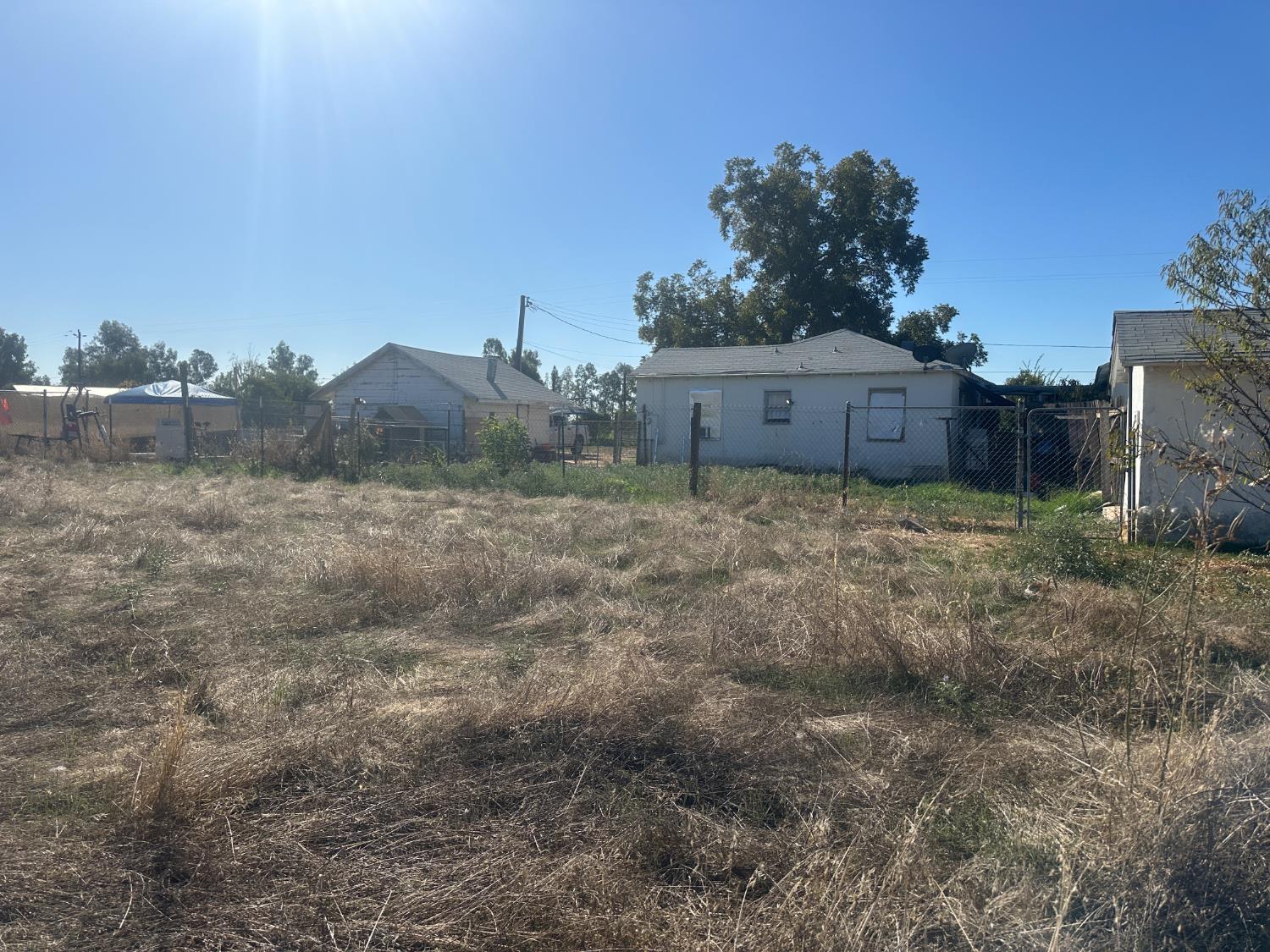 19760 E American Ave, Reedley, CA 93654