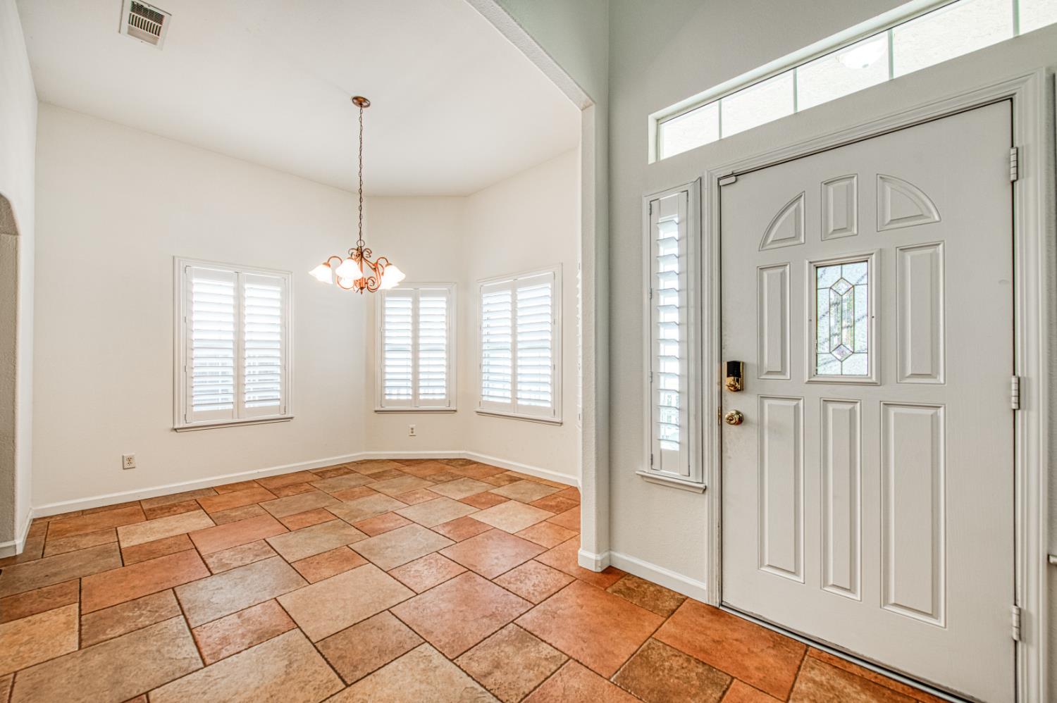 10183 N Backer Ave, Fresno, CA 93730