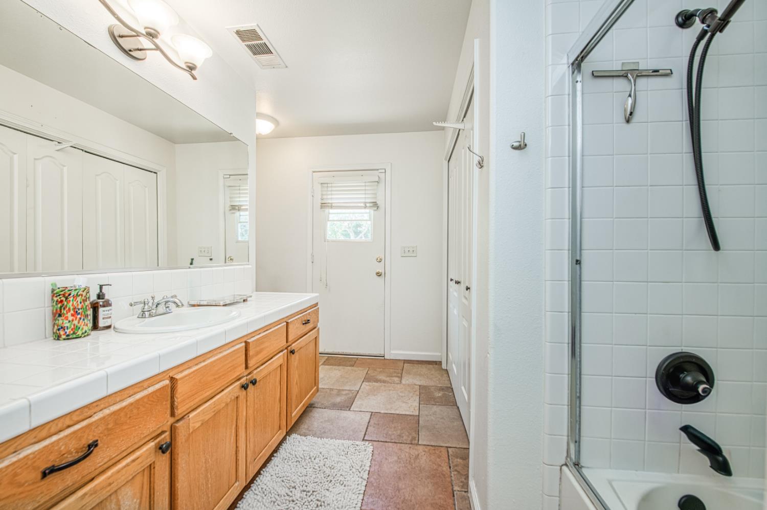 10183 N Backer Ave, Fresno, CA 93730