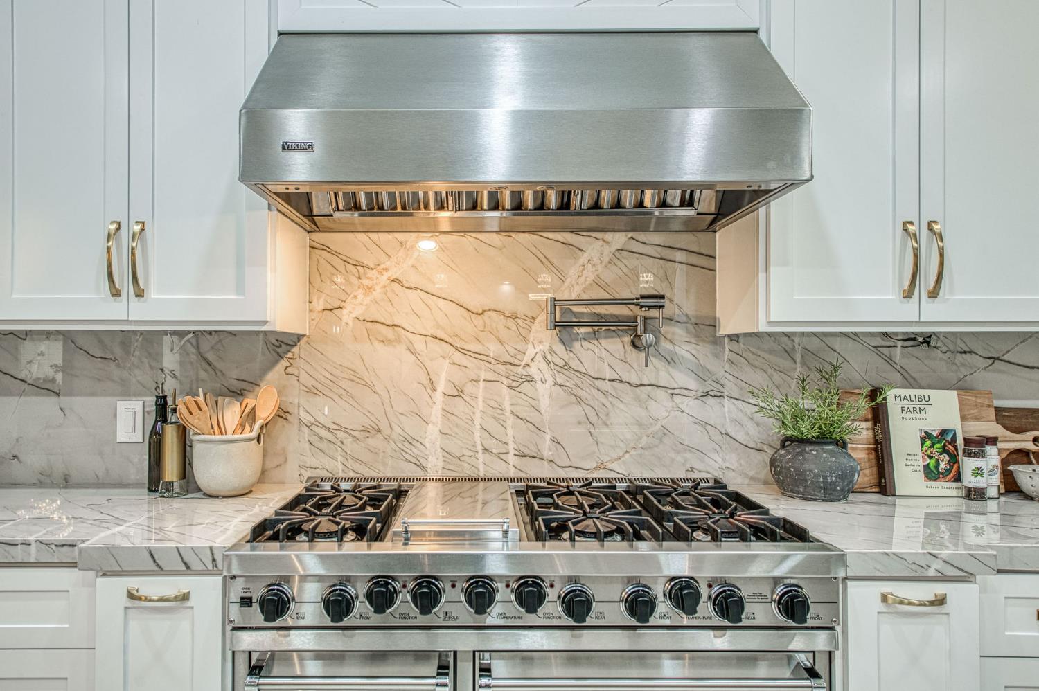 2283 E Sarazen Ave, Fresno, CA 93730