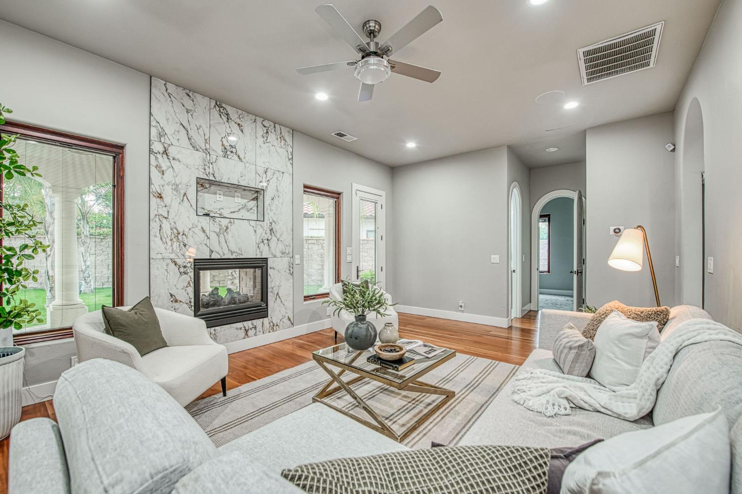 2283 E Sarazen Ave, Fresno, CA 93730