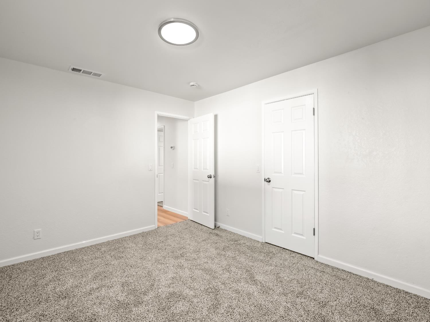 2012 N Laureen Ave, Fresno, CA 93703