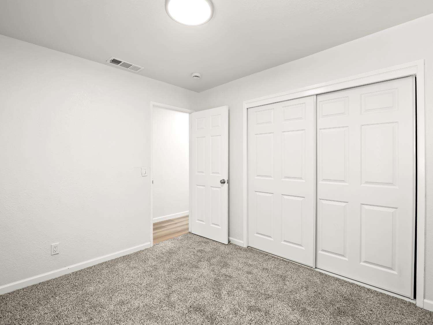 2012 N Laureen Ave, Fresno, CA 93703