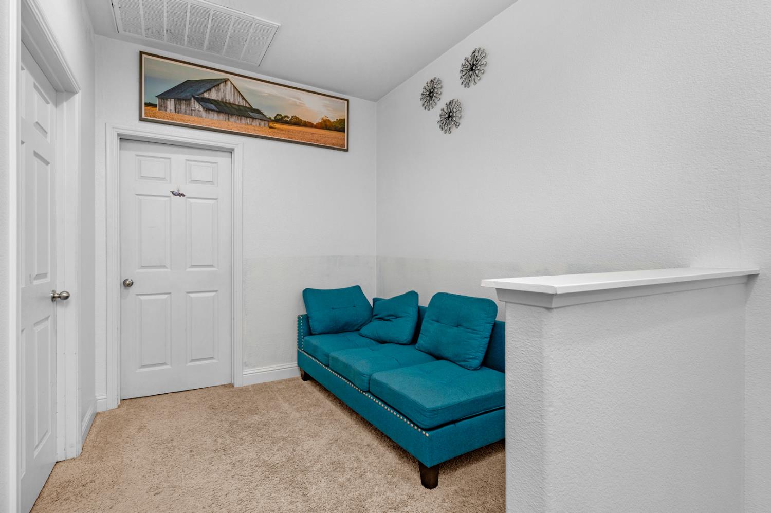 2302 N Jason Ave, Fresno, CA 93737