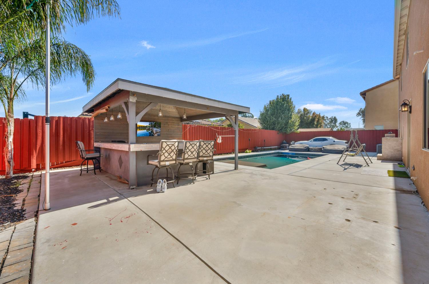 2302 N Jason Ave, Fresno, CA 93737