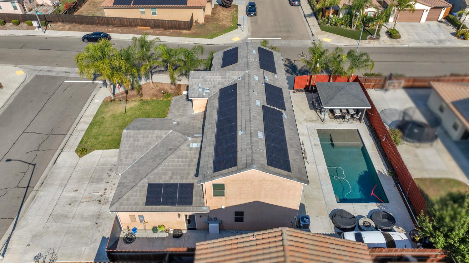 2302 N Jason Ave, Fresno, CA 93737