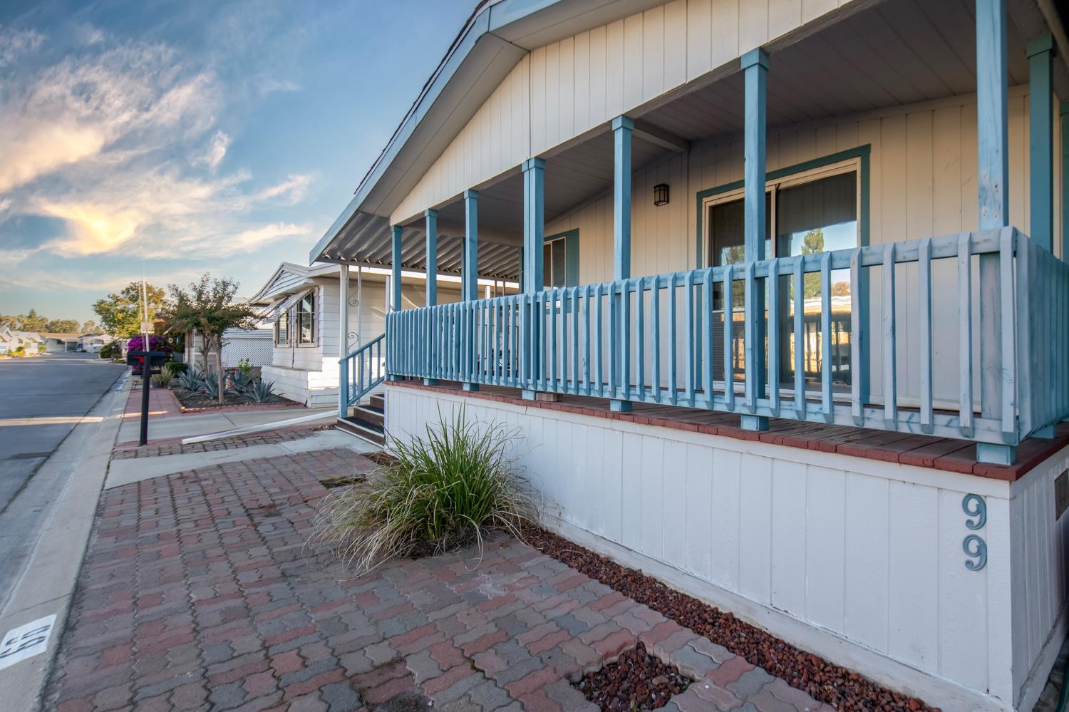 1001 Sylmar Ave #99, Clovis, CA 93612