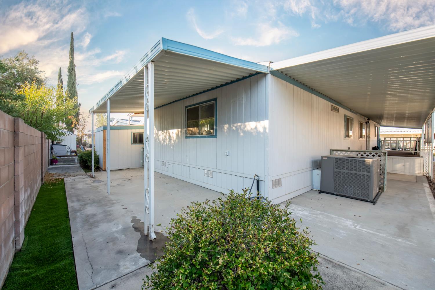 1001 Sylmar Ave #99, Clovis, CA 93612