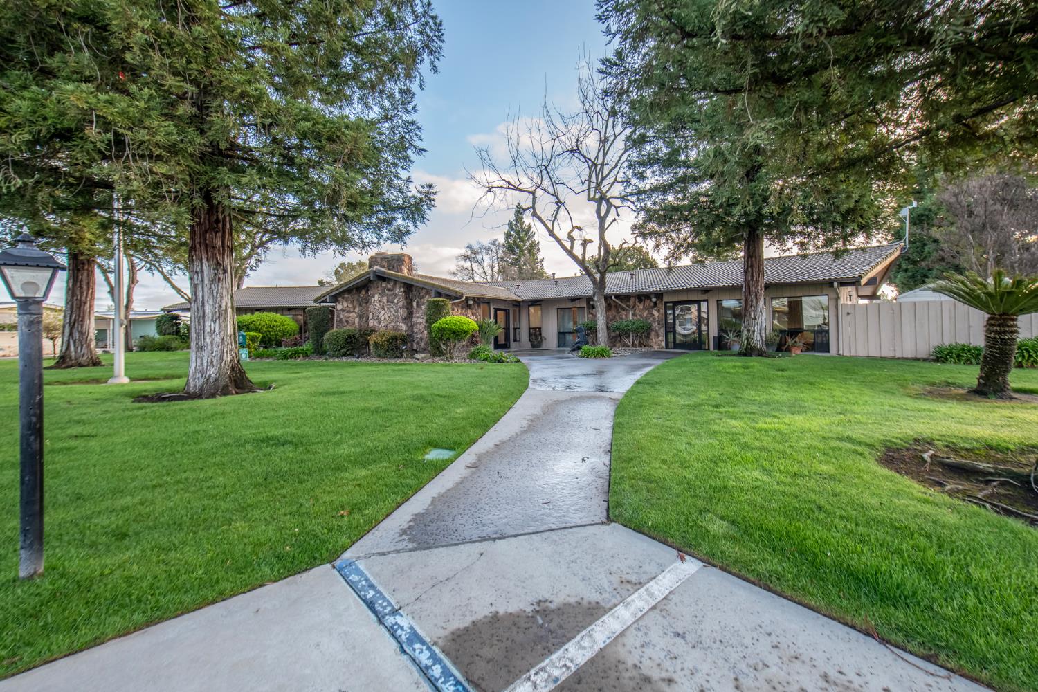 1001 Sylmar Ave #99, Clovis, CA 93612