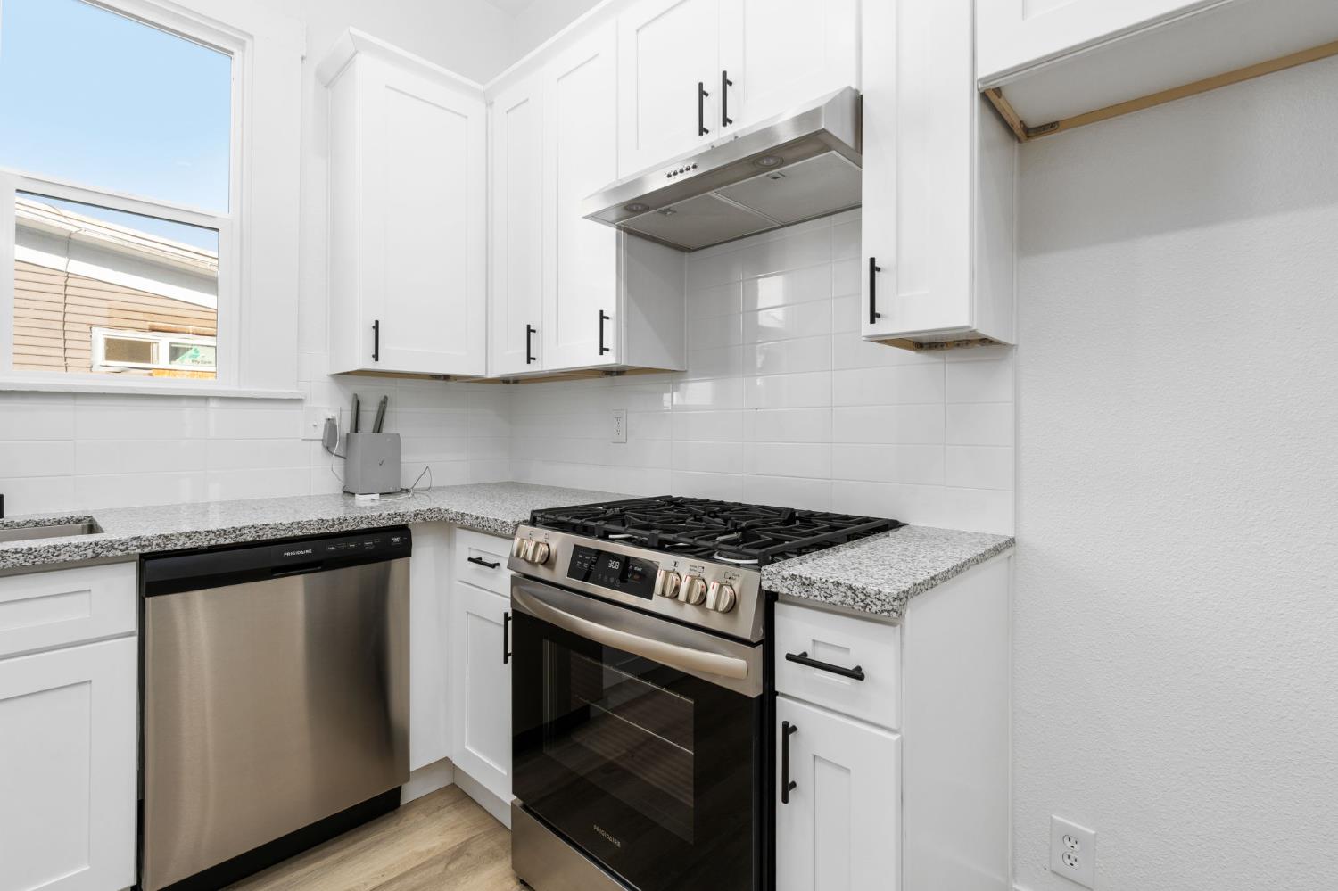 244 N U St, Fresno, CA 93701