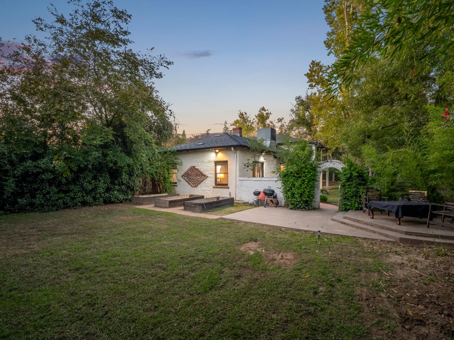 4012 N Wishon Ave, Fresno, CA 93704