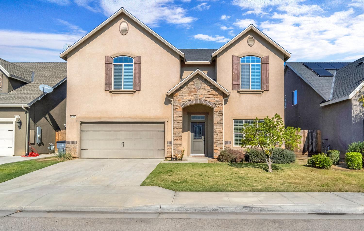 6165 E Farrin Ave, Fresno, CA 93727