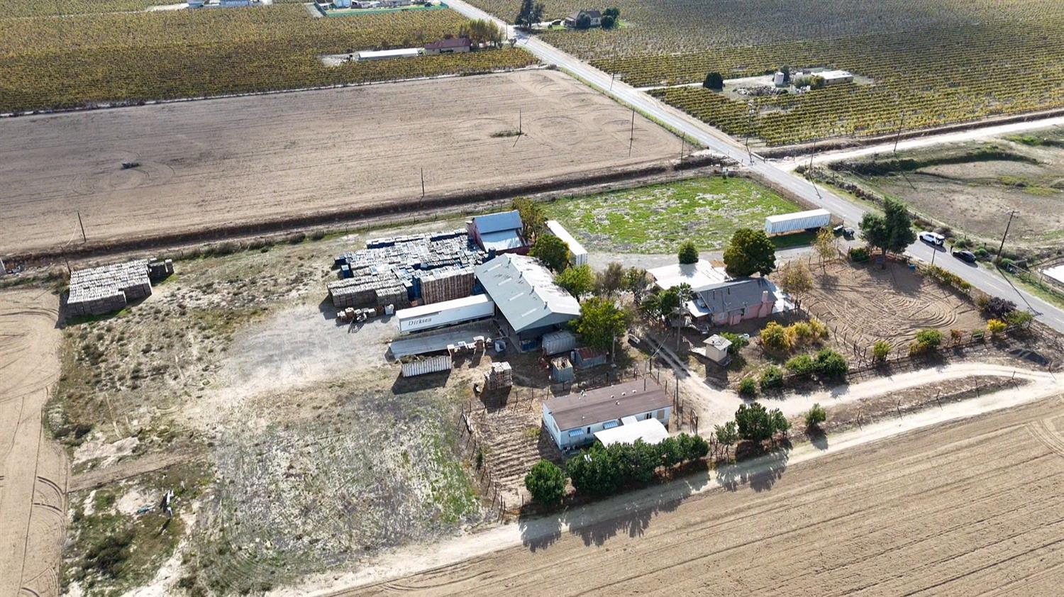 8124 S Cherry Ave, Fresno, CA 93725