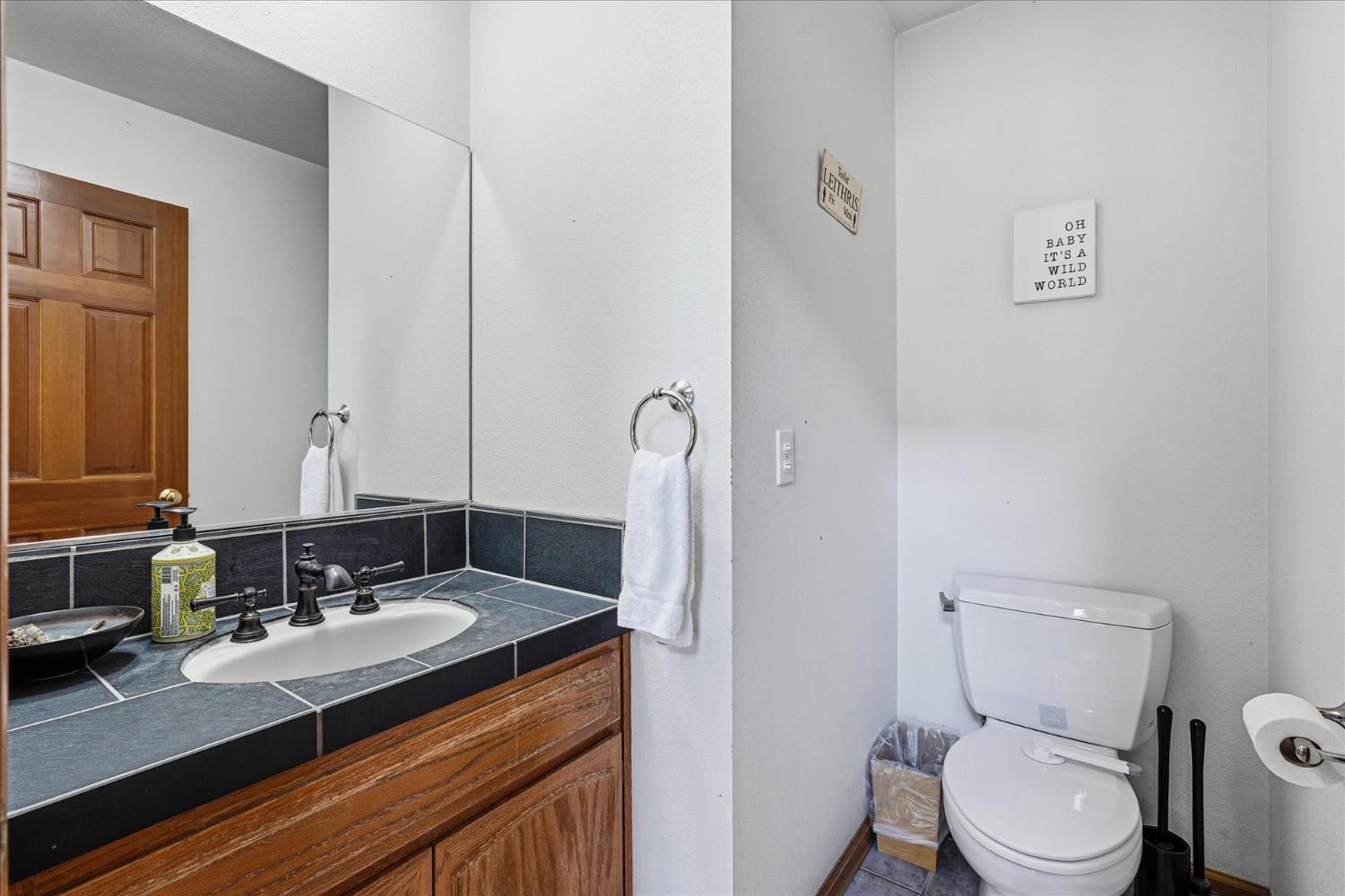 59484 Cascadel Rd, North Fork, CA 93643